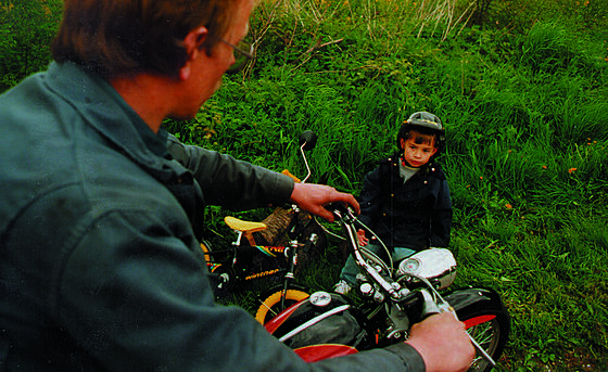 layout image (to proper size of the container)