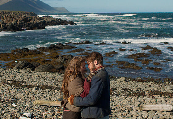 layout image (to proper size of the container)