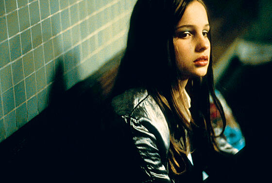 layout image (to proper size of the container)