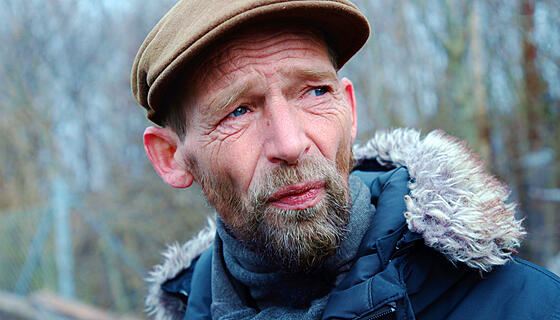 layout image (to proper size of the container)