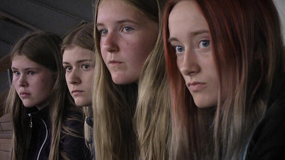 layout image (to proper size of the container)