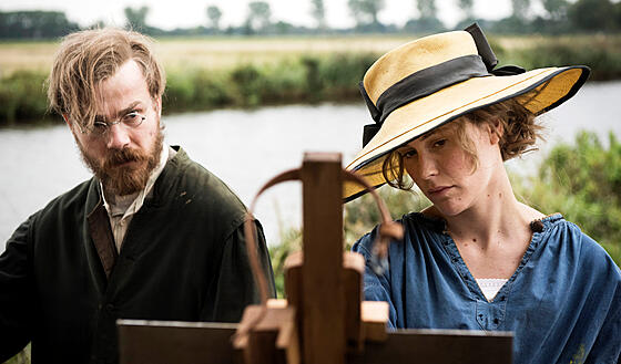 layout image (to proper size of the container)