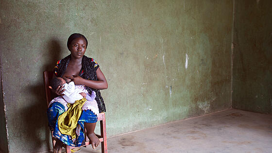 layout image (to proper size of the container)