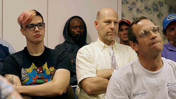 layout image (to proper size of the container)