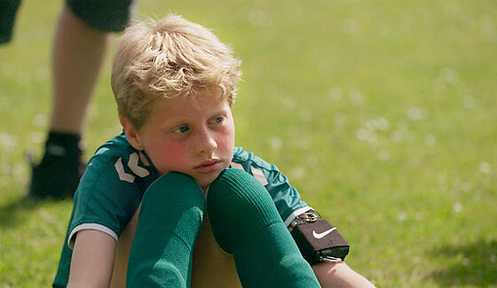 layout image (to proper size of the container)