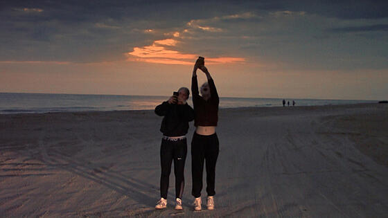 layout image (to proper size of the container)