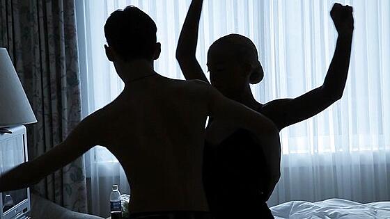 layout image (to proper size of the container)