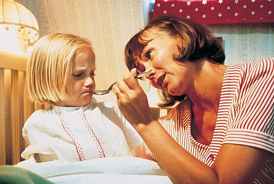 layout image (to proper size of the container)