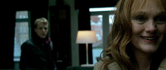 layout image (to proper size of the container)