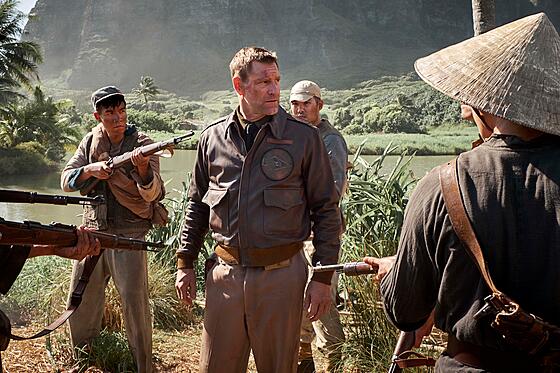 layout image (to proper size of the container)