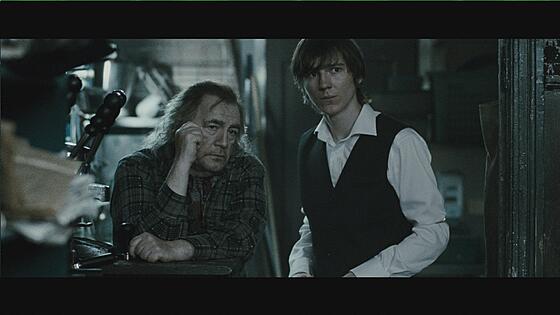 layout image (to proper size of the container)