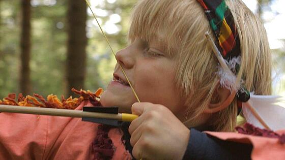 layout image (to proper size of the container)