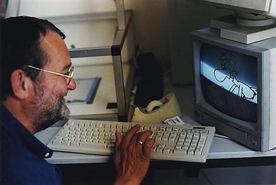 layout image (to proper size of the container)