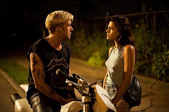 layout image (to proper size of the container)