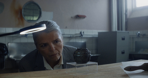 layout image (to proper size of the container)