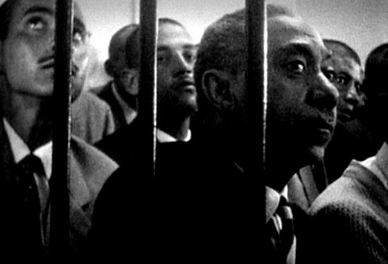 layout image (to proper size of the container)