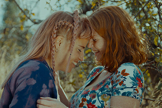 layout image (to proper size of the container)