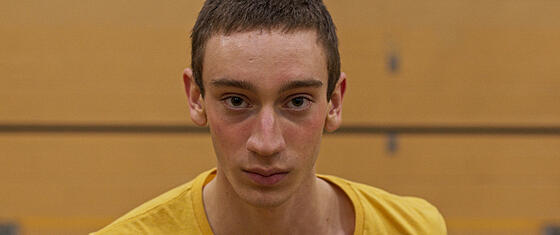 layout image (to proper size of the container)