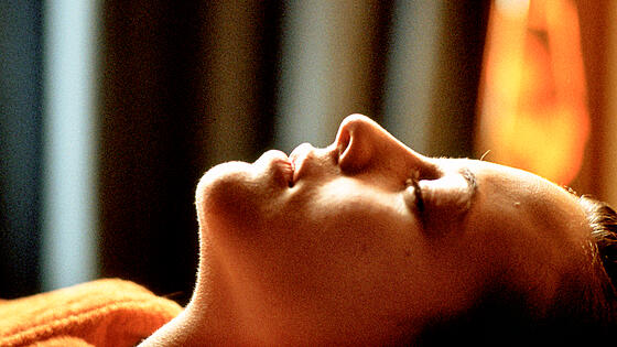 layout image (to proper size of the container)