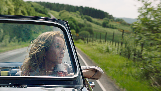 layout image (to proper size of the container)