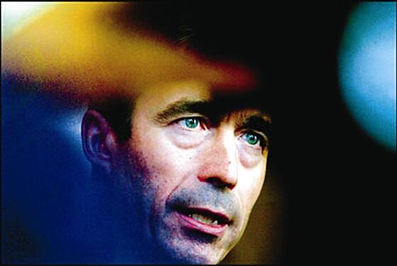 layout image (to proper size of the container)