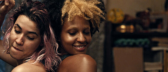 layout image (to proper size of the container)