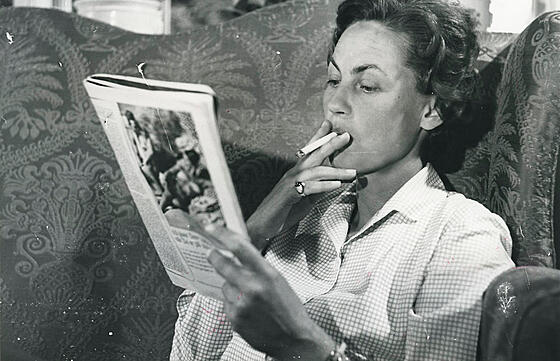 layout image (to proper size of the container)