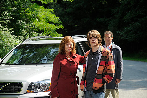 layout image (to proper size of the container)