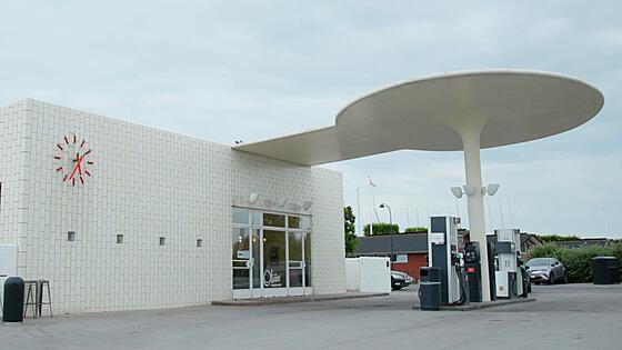 layout image (to proper size of the container)