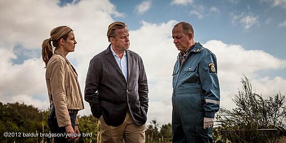 layout image (to proper size of the container)