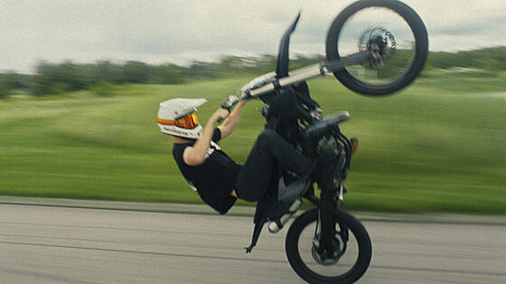 layout image (to proper size of the container)