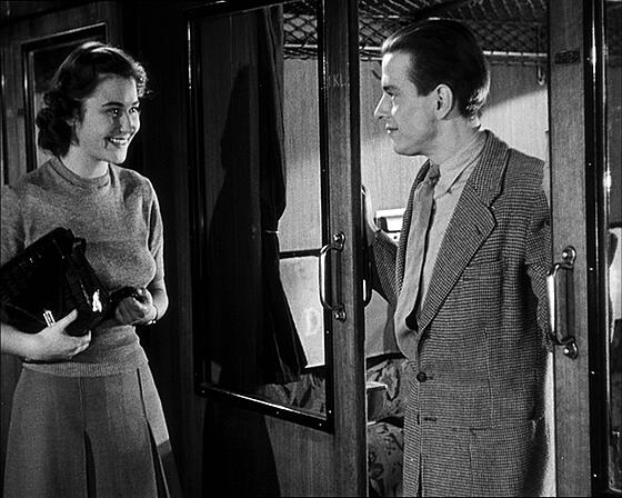 layout image (to proper size of the container)