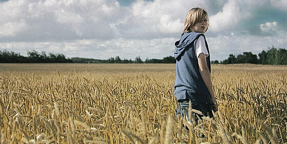 layout image (to proper size of the container)