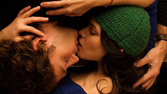 layout image (to proper size of the container)