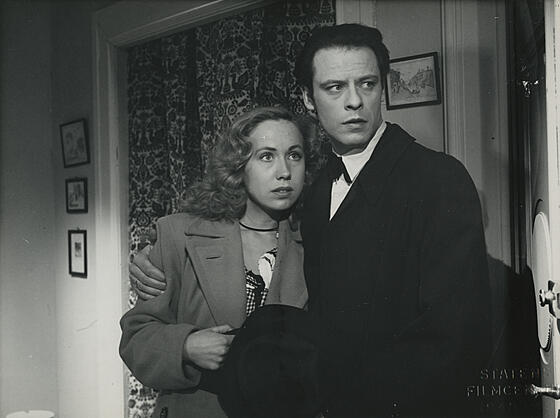 layout image (to proper size of the container)