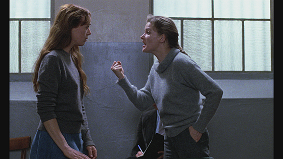 layout image (to proper size of the container)