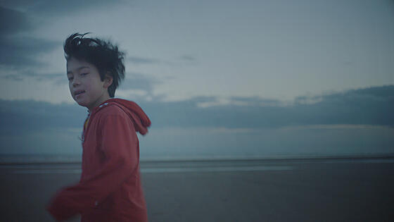 layout image (to proper size of the container)