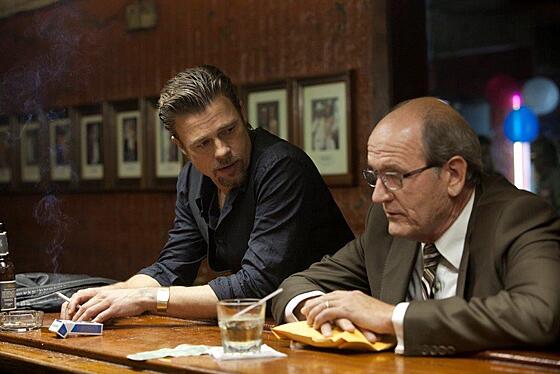 layout image (to proper size of the container)