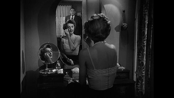 layout image (to proper size of the container)