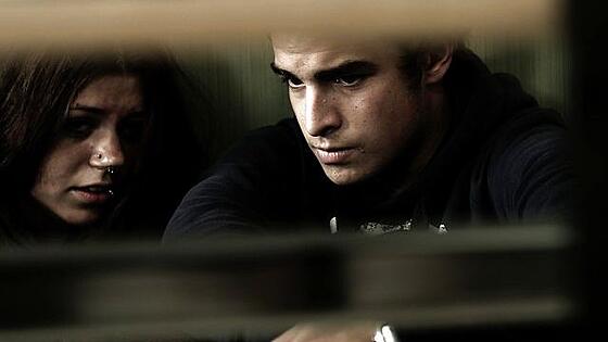 layout image (to proper size of the container)