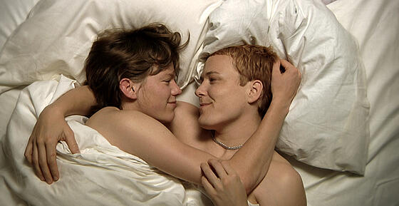 layout image (to proper size of the container)