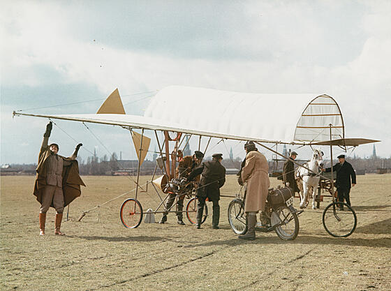 layout image (to proper size of the container)