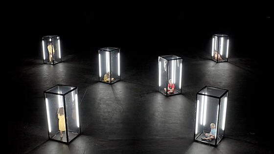 layout image (to proper size of the container)