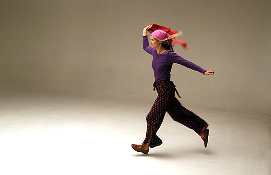 layout image (to proper size of the container)