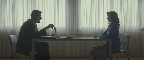 layout image (to proper size of the container)