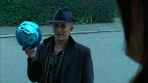 layout image (to proper size of the container)