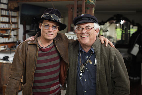 layout image (to proper size of the container)