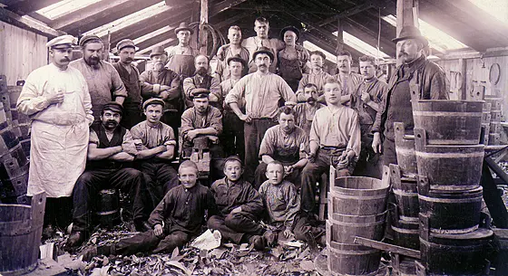 layout image (to proper size of the container)