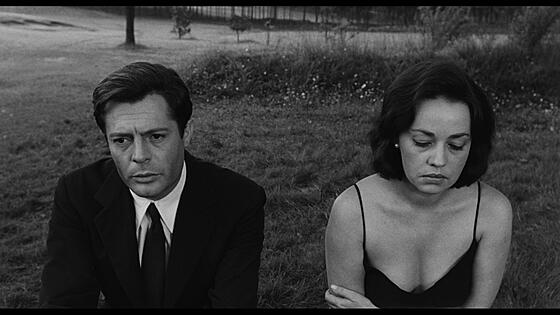 layout image (to proper size of the container)