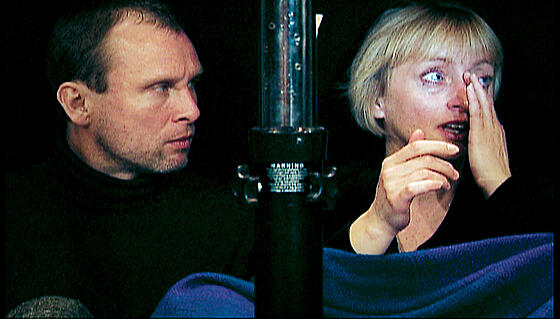 layout image (to proper size of the container)